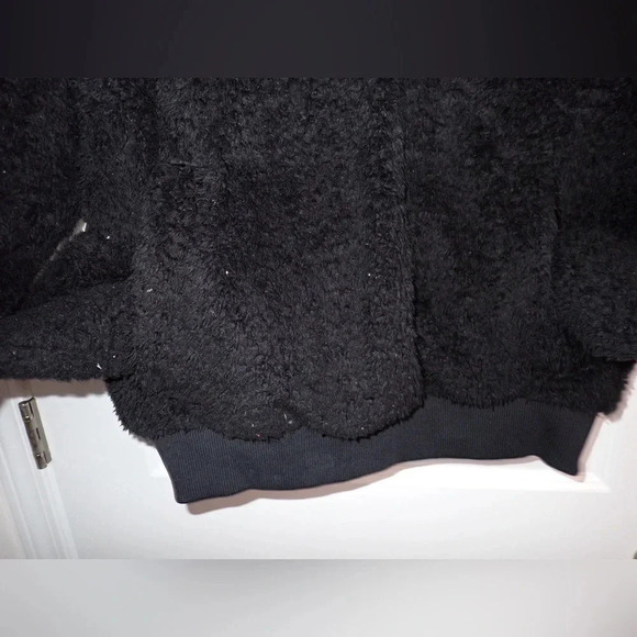 Lululemon Textured Fleece 1/2 Zip Black Size 12 - Picture 3 of 12